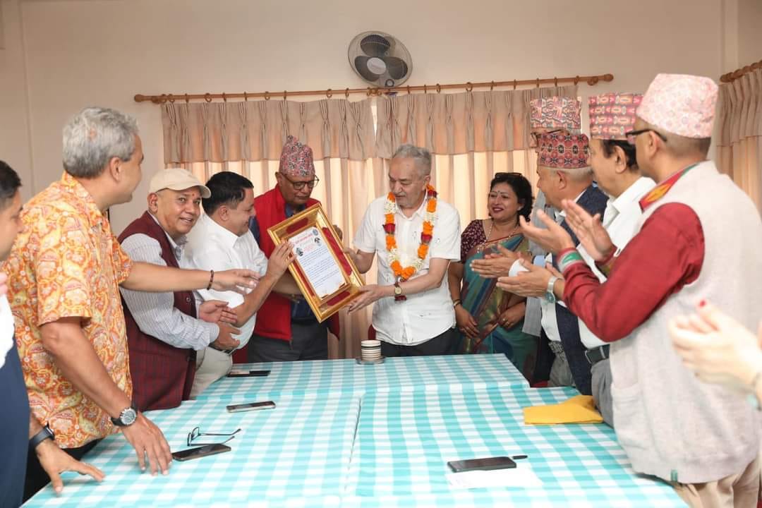 अग्रजलाई सम्मान!